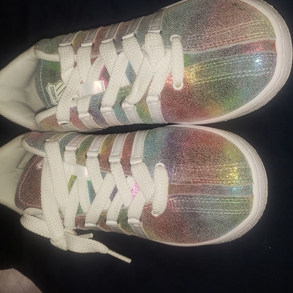 New K-Swiss Varsity Low size 6mn/youth equals 7.5 wmn and 6.5mn equals 8wmn - Picture 2 of 6